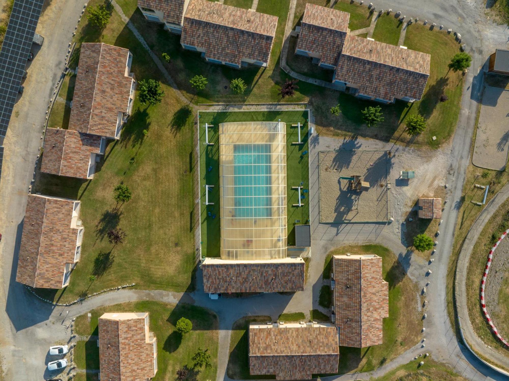 Park & Suites Village Gorges De L'Herault-Cevennes Brissac Экстерьер фото